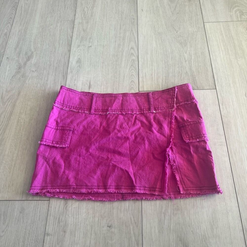 Urban Outfitters Bright Pink Low Rise Mini Skirt Size Medium